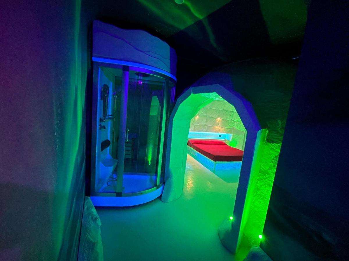 Hotel Carosello Понтеканяно Екстериор снимка