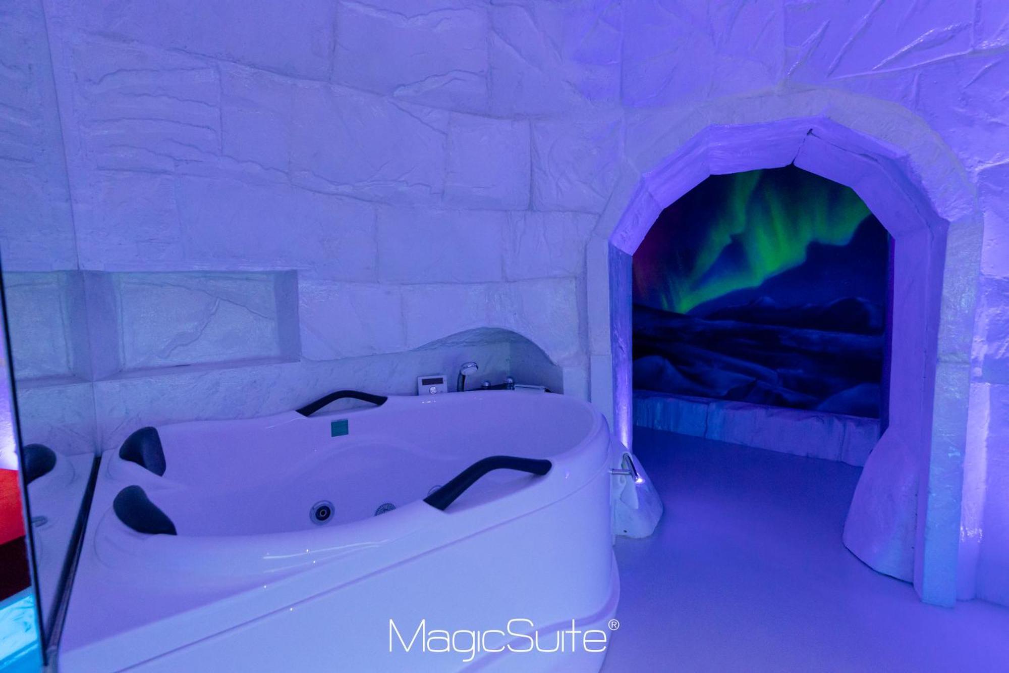 Hotel Carosello Понтеканяно Екстериор снимка