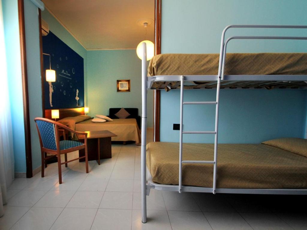 Hotel Carosello Понтеканяно Екстериор снимка