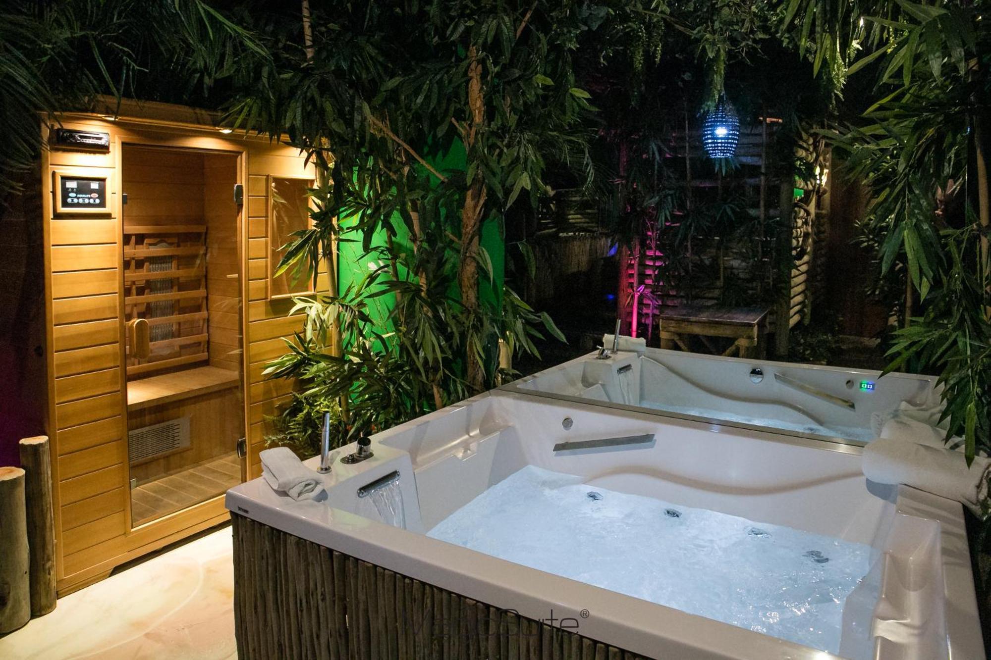 Hotel Carosello Понтеканяно Екстериор снимка