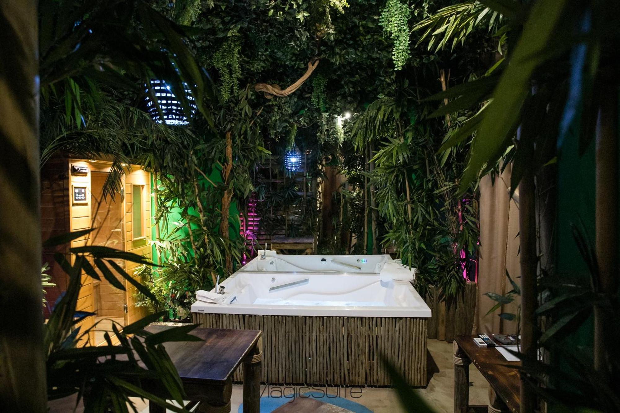 Hotel Carosello Понтеканяно Екстериор снимка
